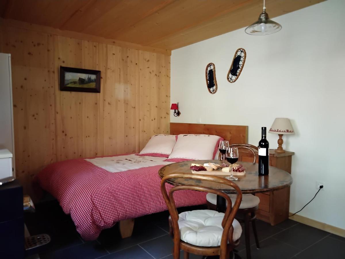 Chez Pierre Apartment Praz-de-Fort Bagian luar foto