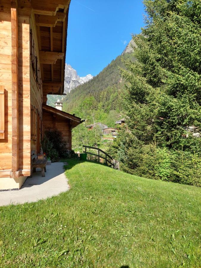 Chez Pierre Apartment Praz-de-Fort Bagian luar foto